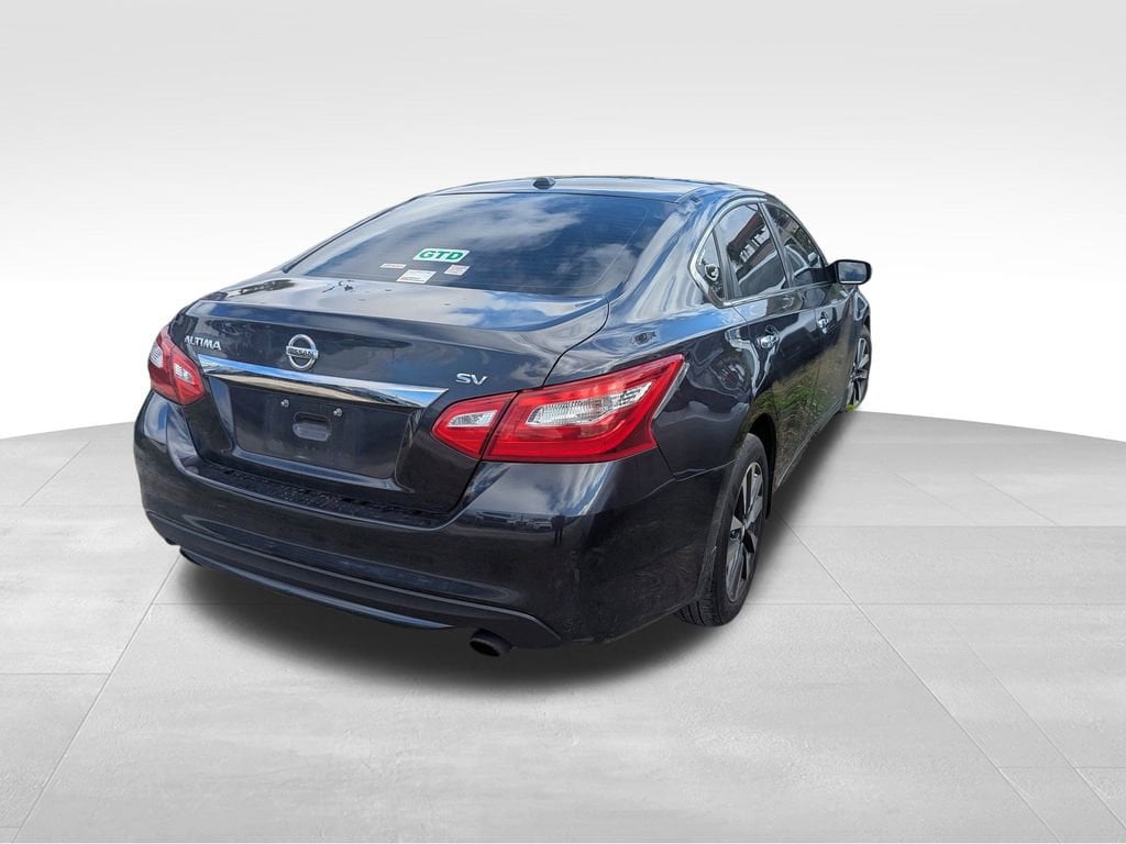 Used 2016 Nissan Altima 2.5 SV Sedan