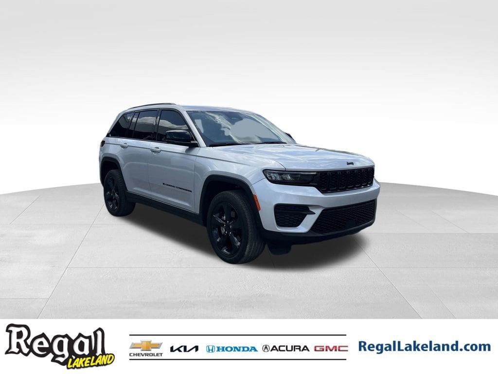 Used 2023 Jeep Grand Cherokee Altitude with VIN 1C4RJGAG0PC662548 for sale in Lakeland, FL