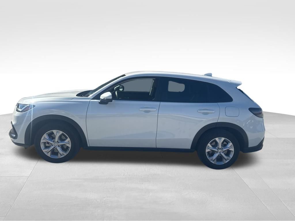 2025 Honda HR-V LX photo 4