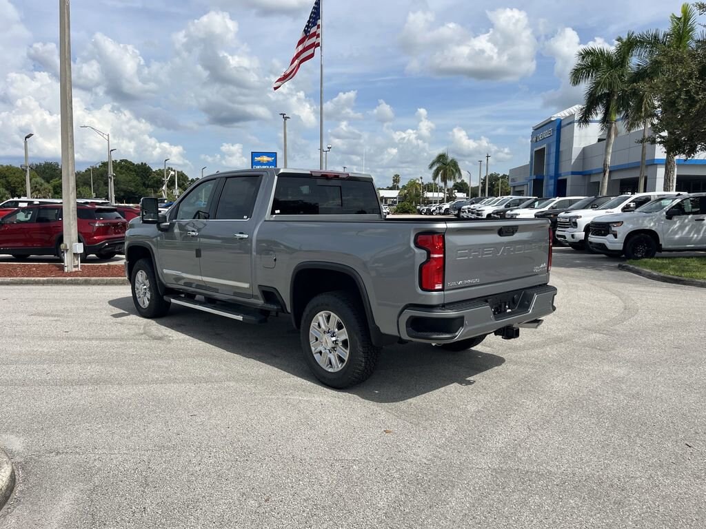 New 2025 Chevrolet Silverado 2500 HD High Country Truck Crew Cab
