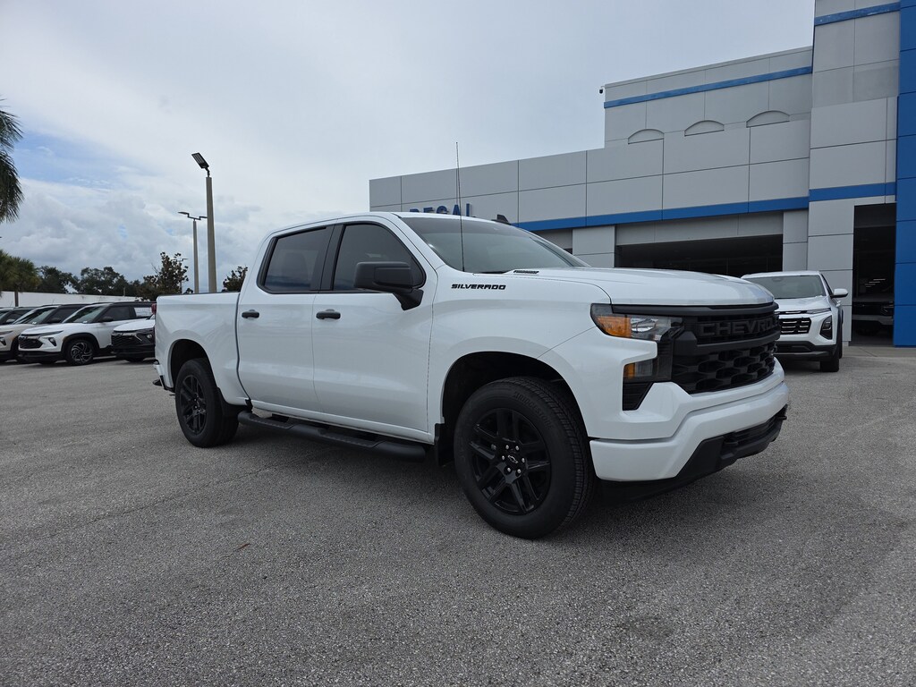 New 2025 Chevrolet Silverado 1500 Custom Truck Crew Cab
