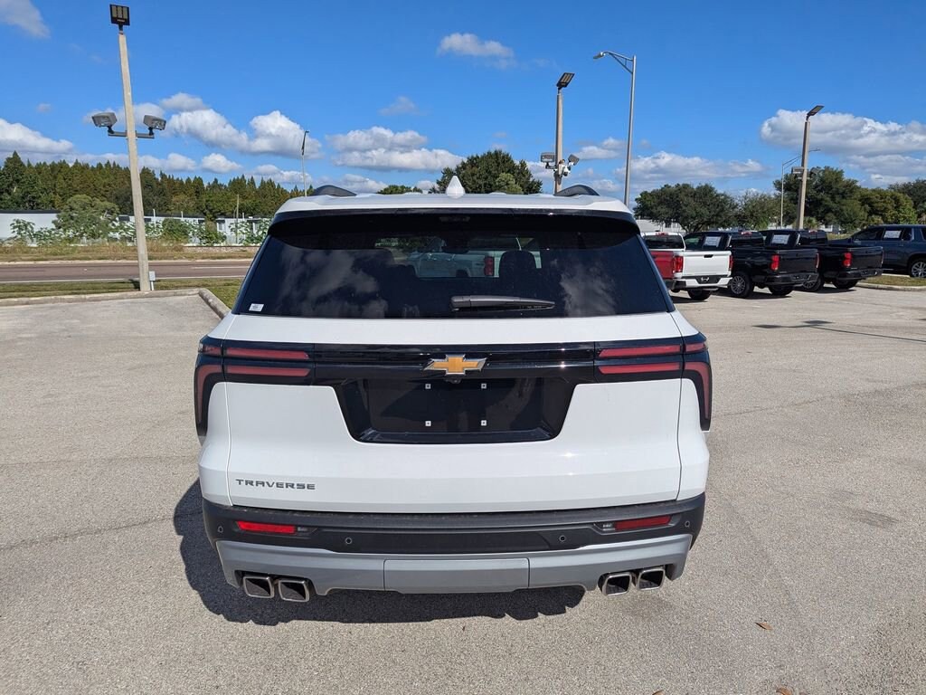 New 2026 Chevrolet Traverse LT SUV
