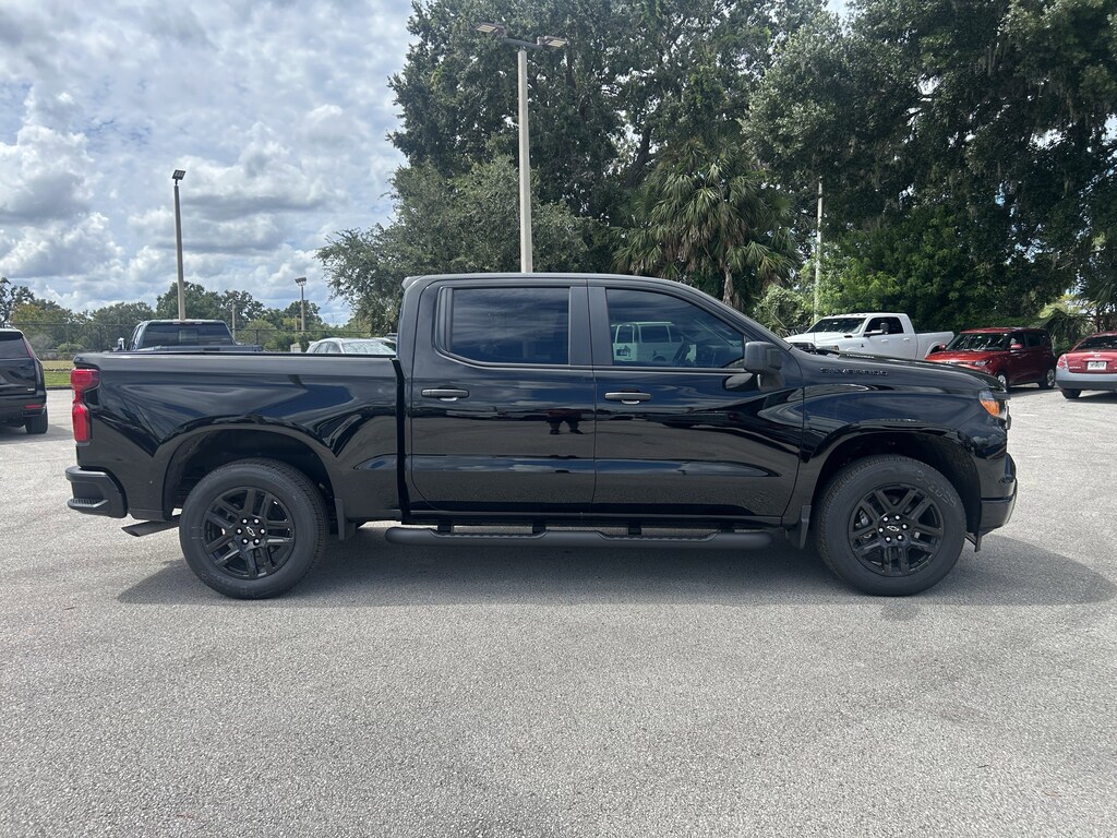 New 2025 Chevrolet Silverado 1500 Custom Truck Crew Cab
