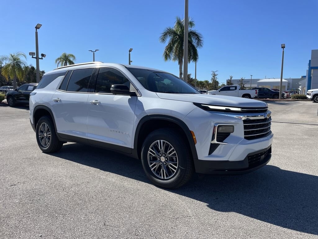 New 2026 Chevrolet Traverse LT SUV