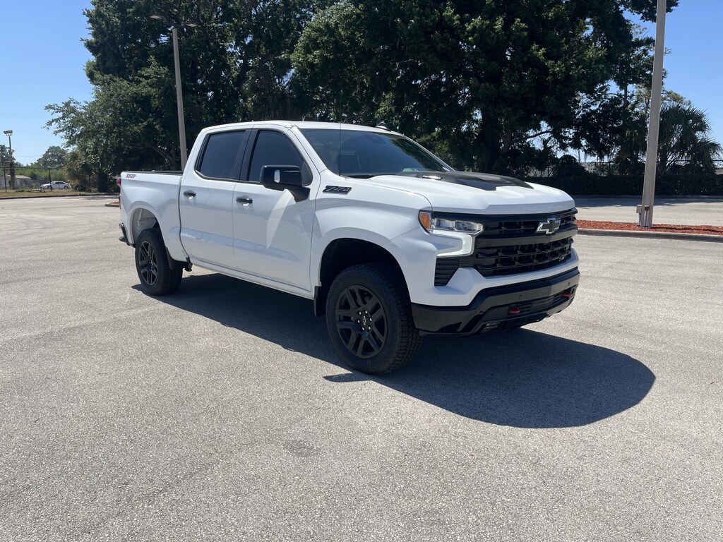 New 2025 Chevrolet Silverado 1500 LT Trail Boss Truck Crew Cab