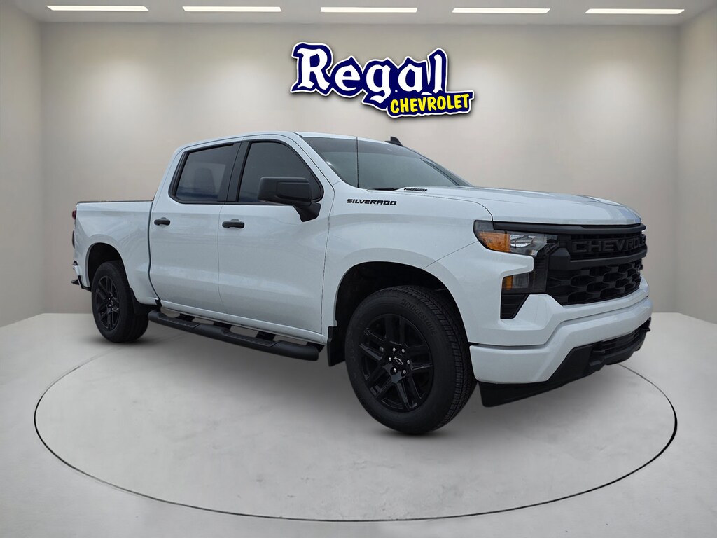 New 2025 Chevrolet Silverado 1500 Custom Truck Crew Cab