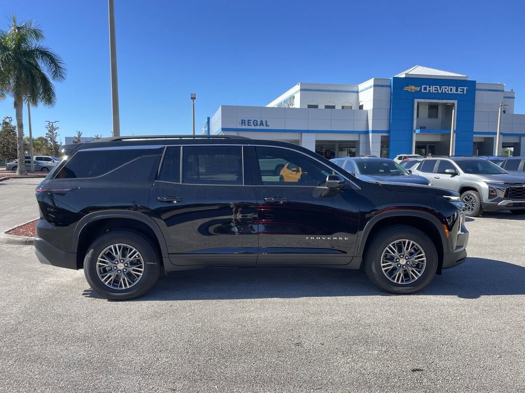 New 2026 Chevrolet Traverse LT SUV