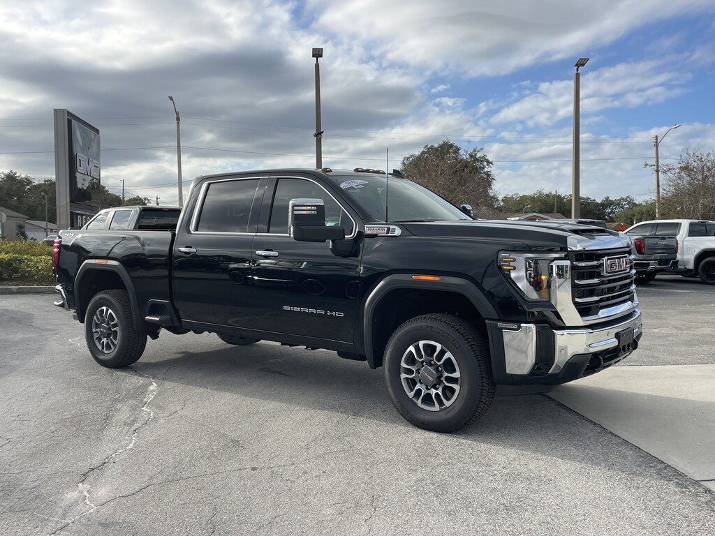 New 2025 GMC Sierra 2500 HD SLT Truck Crew Cab