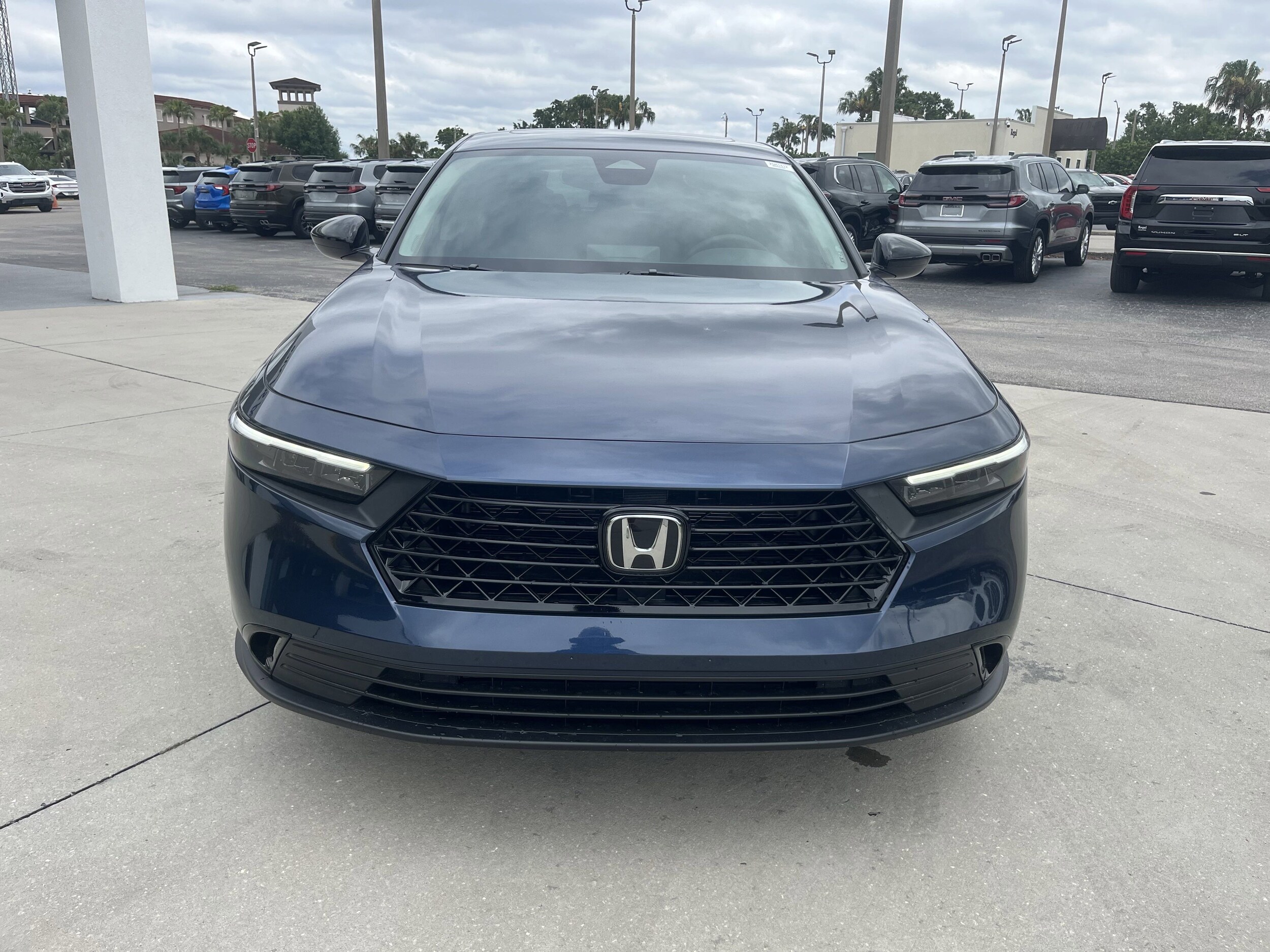 2025 Honda Accord SE photo 2