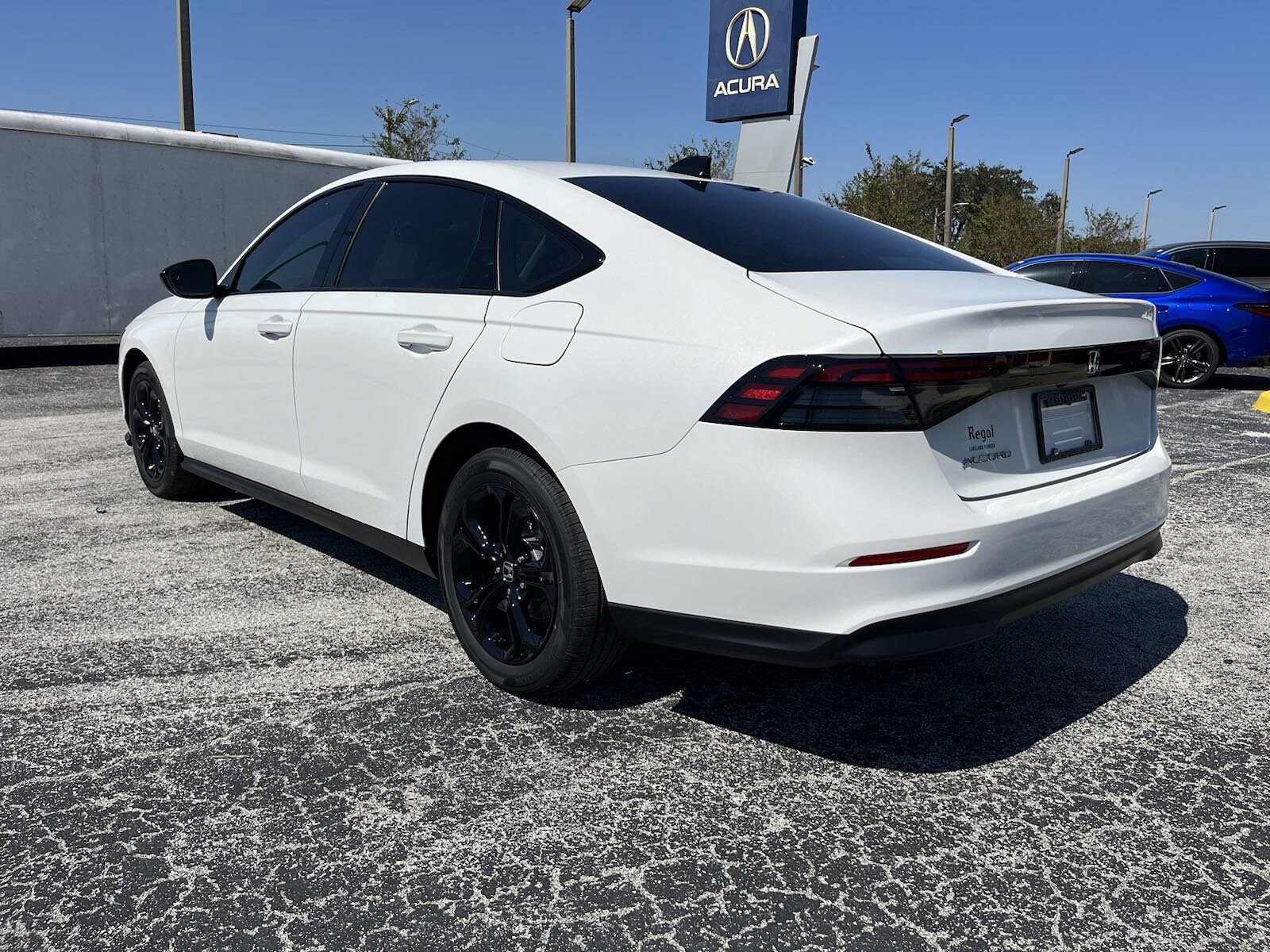 2025 Honda Accord SE photo 4