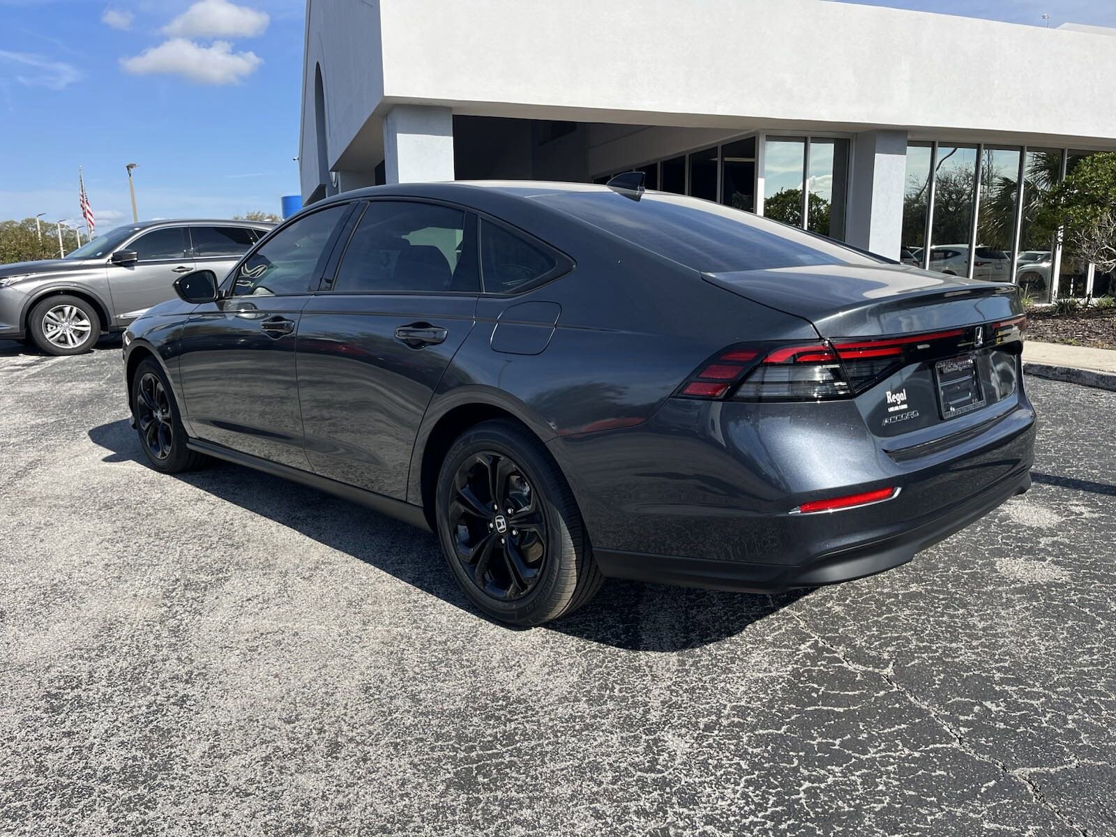 2025 Honda Accord SE photo 3
