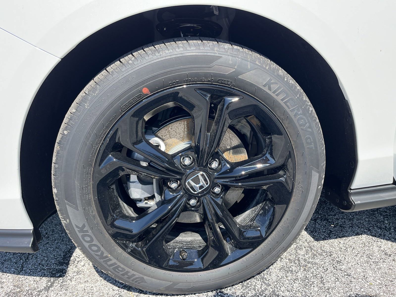 2025 Honda Accord SE - Photo 19