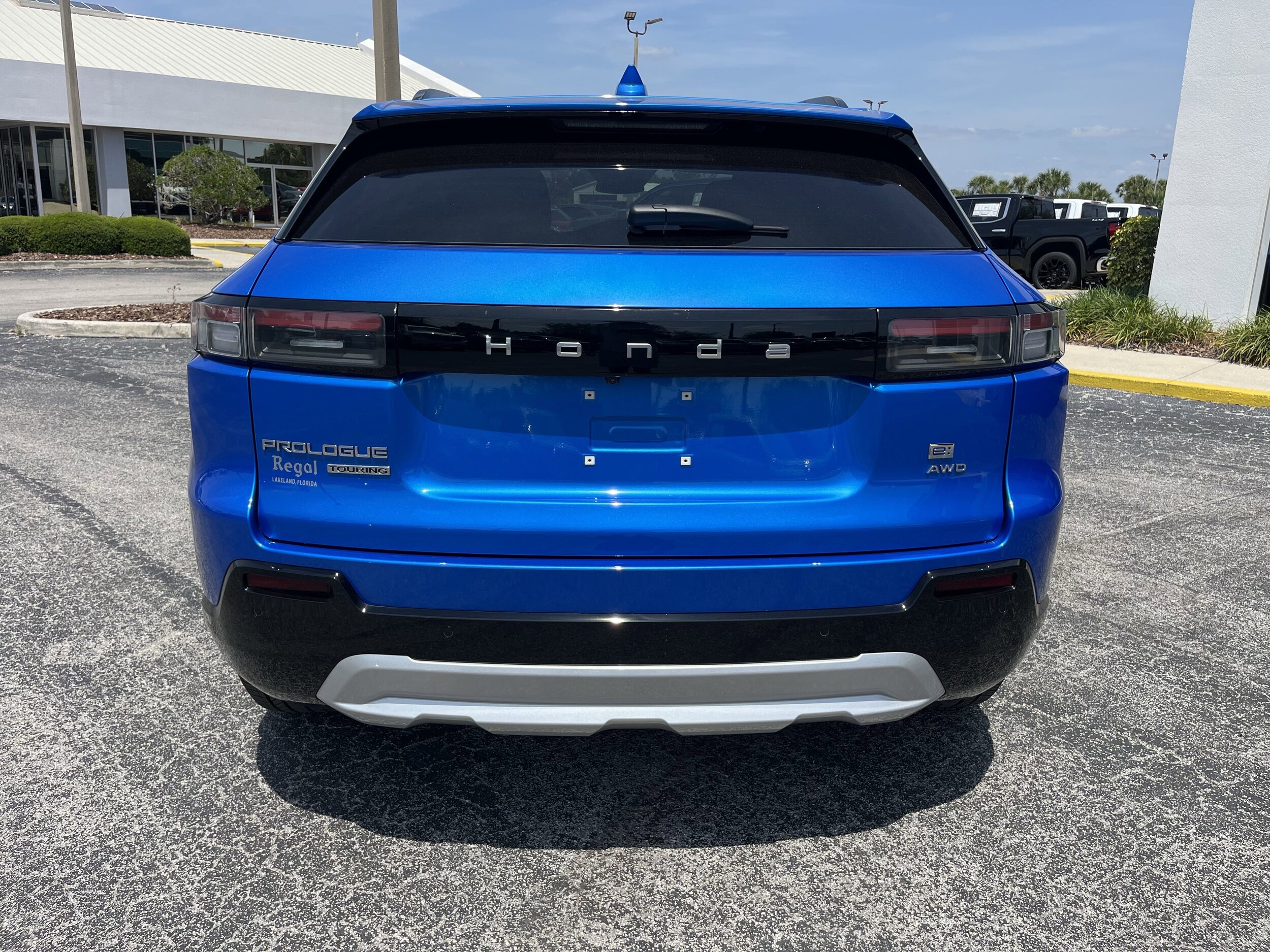 2024 Honda Prologue Touring photo 3