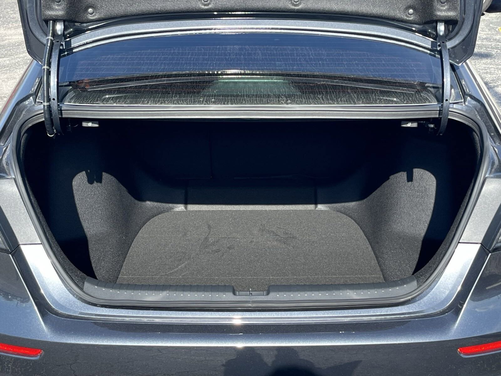 2025 Honda Accord SE photo 4