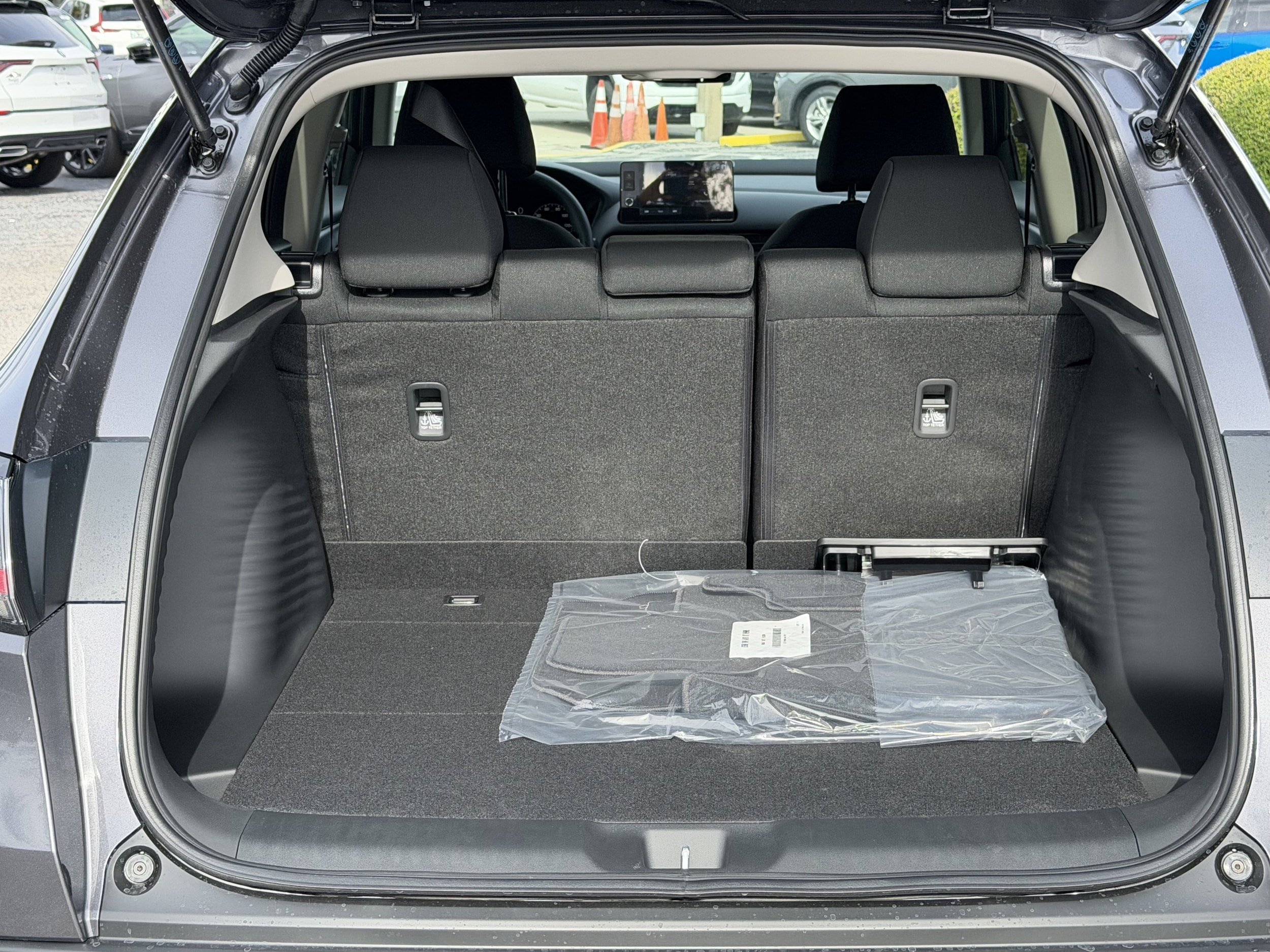 2026 Honda HR-V LX - Photo 9