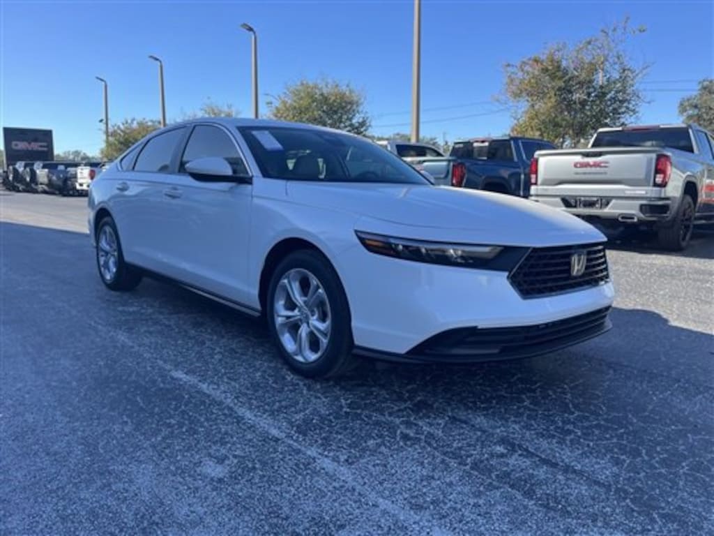 New 2025 Honda Accord LX Sedan