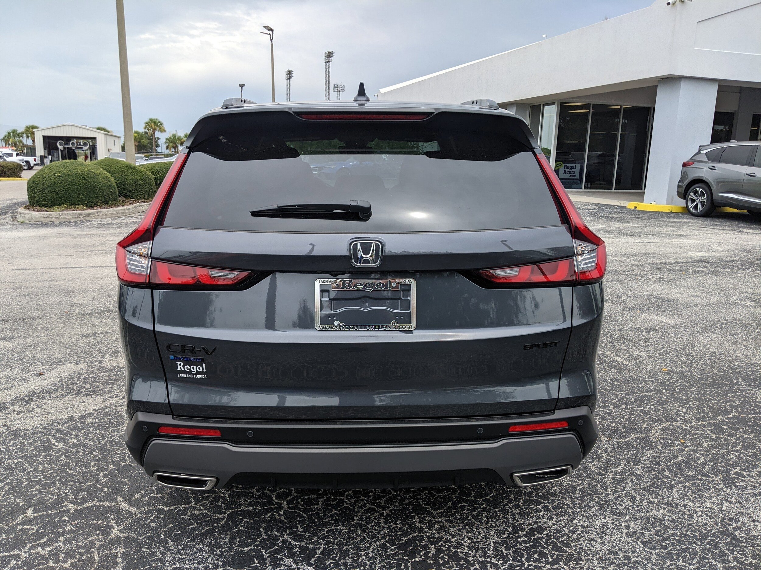 2026 Honda CR-V Hybrid Sport-L photo 4