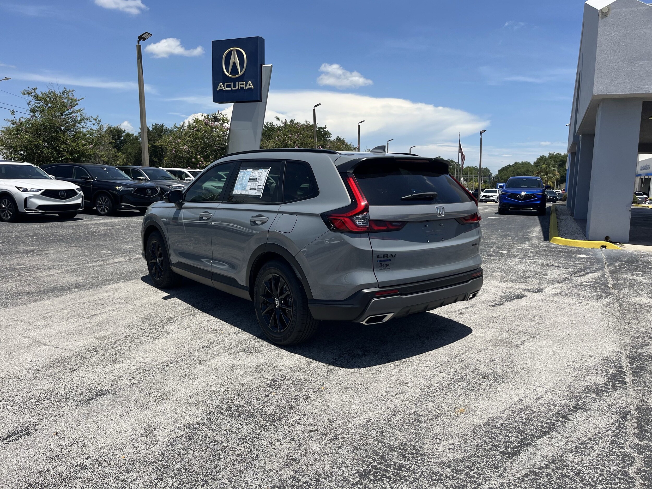 2026 Honda CR-V Hybrid Sport-L photo 3