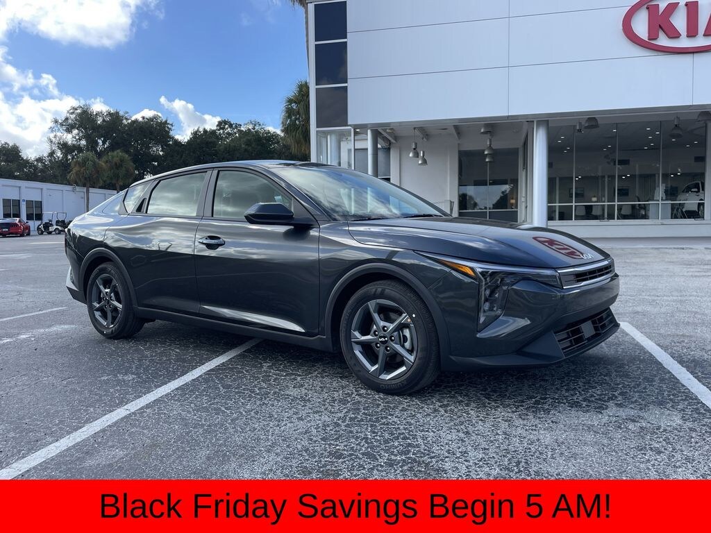 New 2025 Kia K4 LXS Sedan