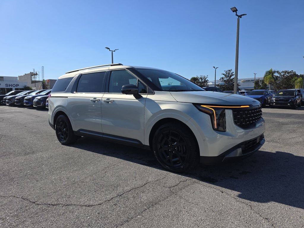 New 2025 Kia Carnival Hybrid SX Minivan/Van