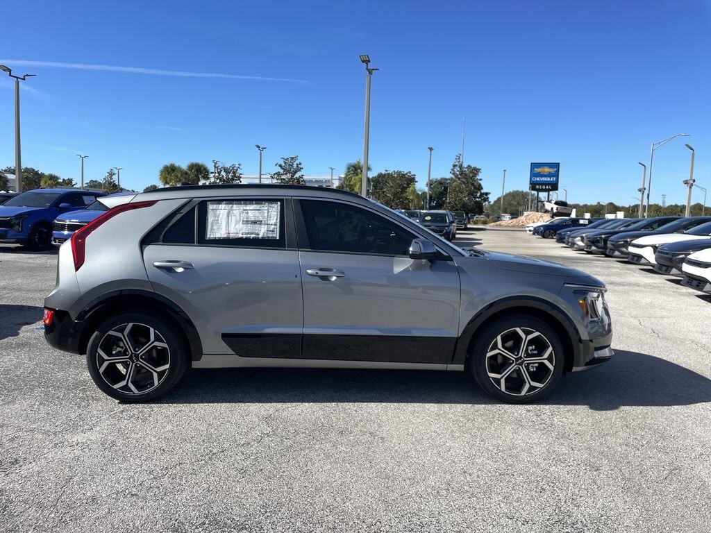 New 2025 Kia Niro EX Touring SUV