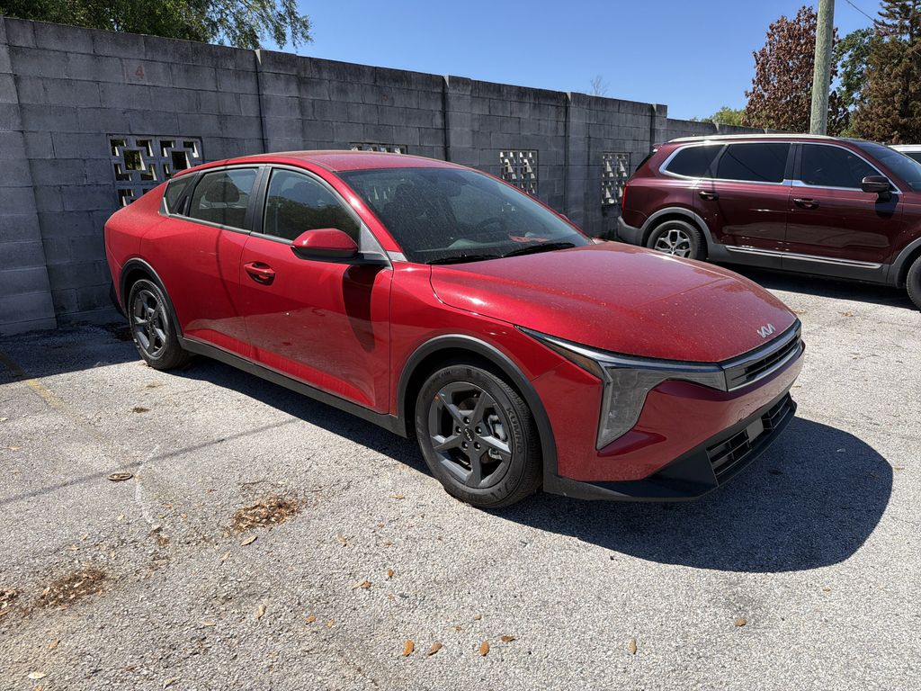 2026 Kia K4 LXS