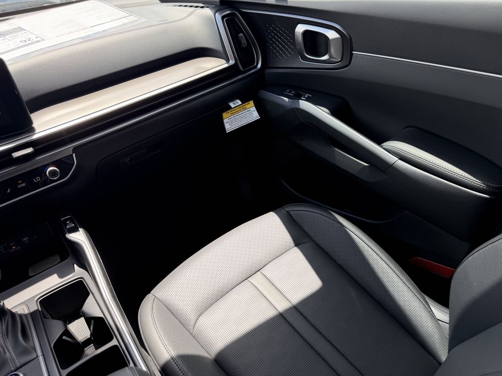 2026 Kia Sorento S - Photo 15