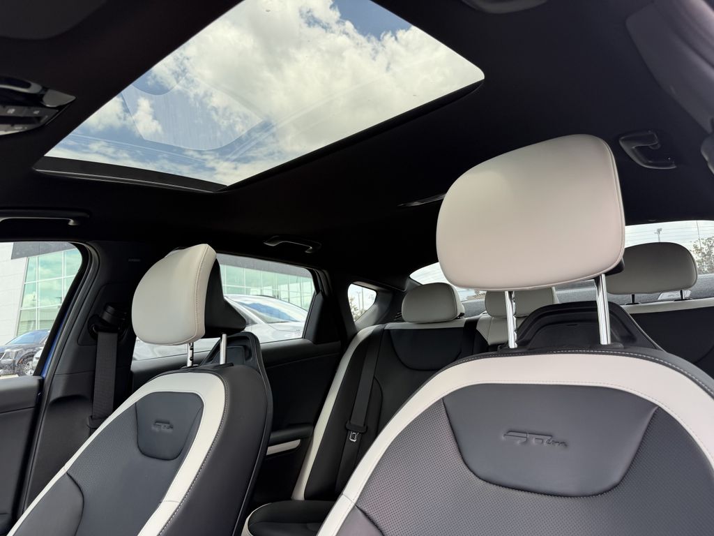 2025 Kia K4 GT-Line Turbo - Photo 20