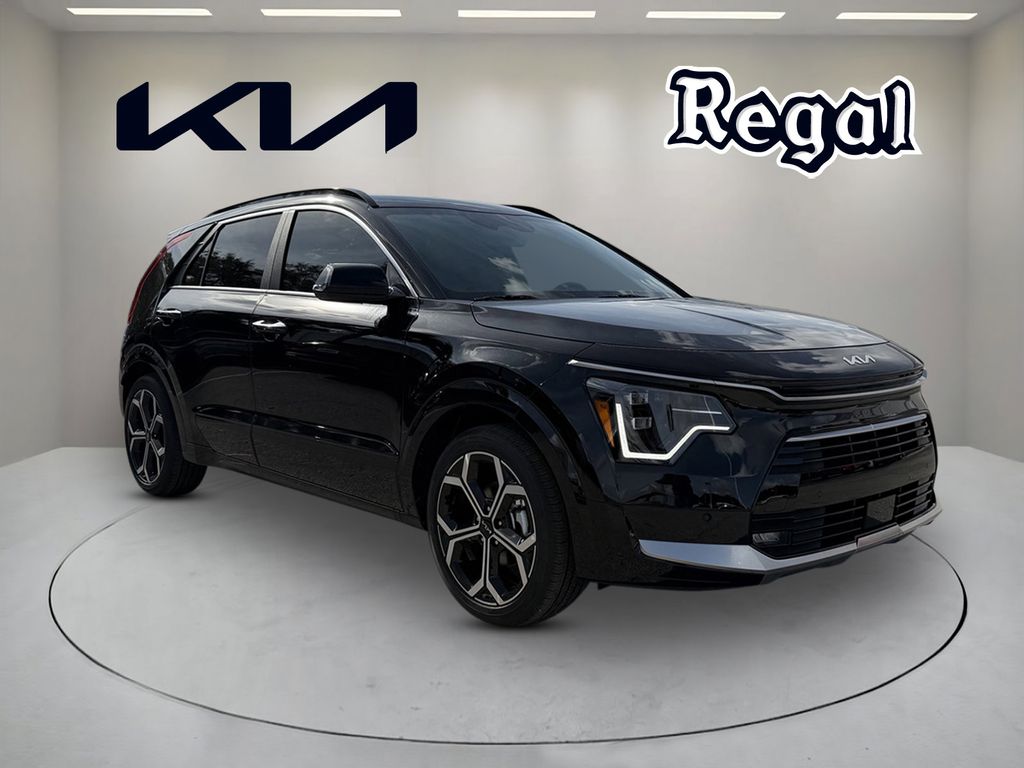2025 Kia Niro SX Touring's photo
