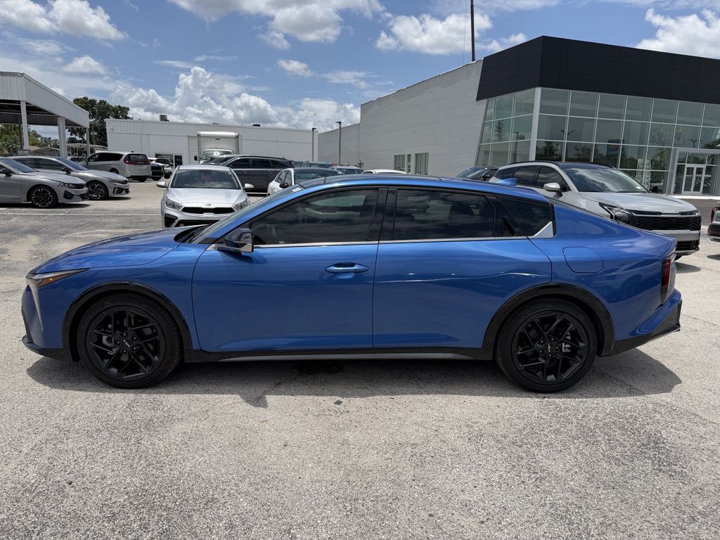 2025 Kia K4 GT-Line Turbo - Photo 6
