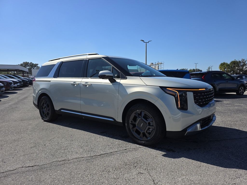 New 2026 Kia Carnival Hybrid SX Minivan/Van