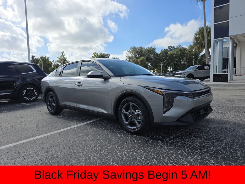 New 2025 Kia K4 LXS Sedan