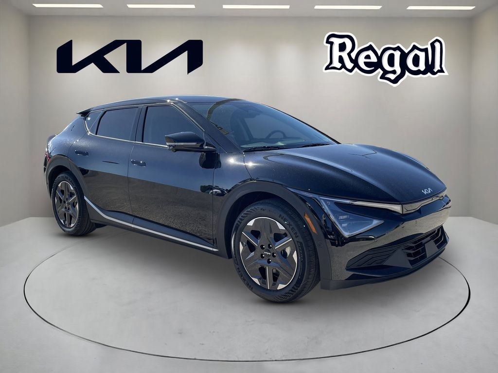 2025 Kia EV6 Light L/R's photo