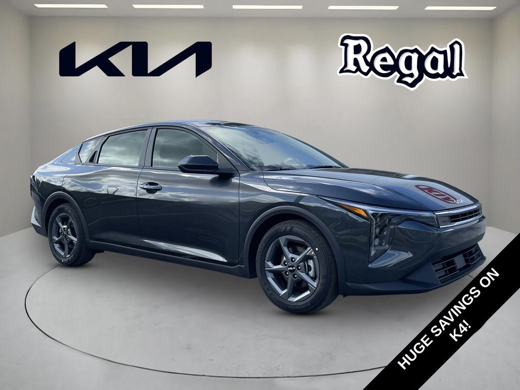 2025 Kia K4 LXS's photo
