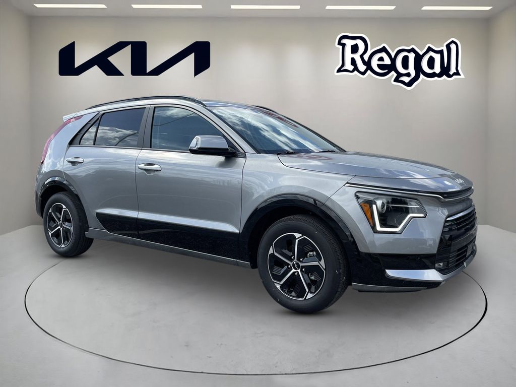 2025 Kia Niro SX's photo