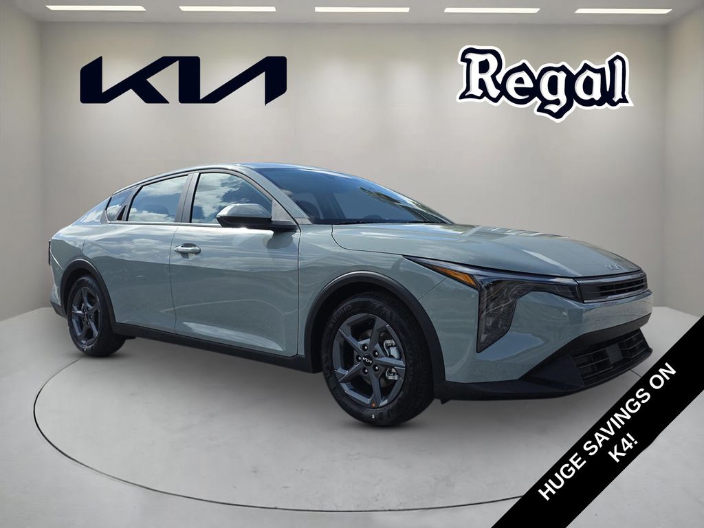 2025 Kia K4 LXS's photo
