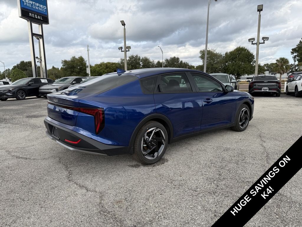 New 2025 Kia K4 EX Sedan