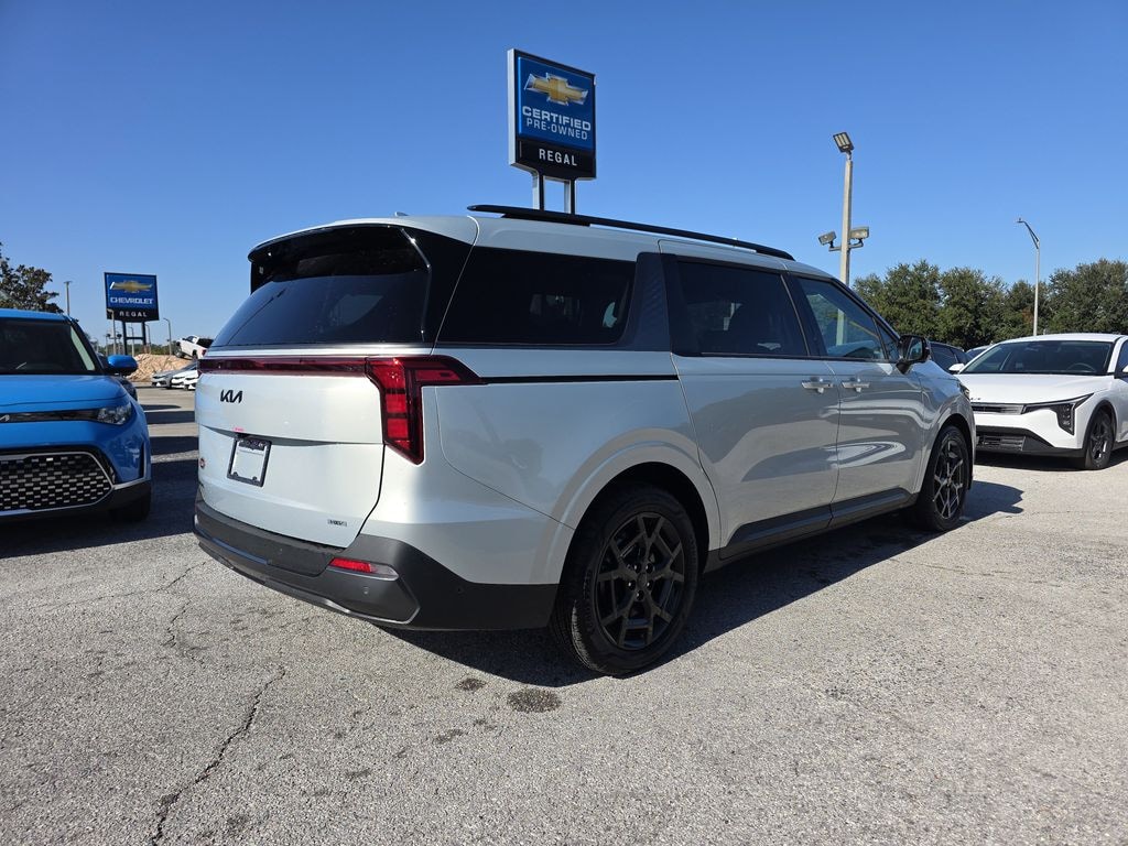 New 2025 Kia Carnival Hybrid SX Minivan/Van