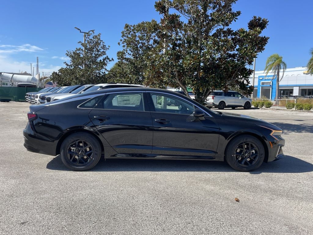 New 2026 Kia K5 LXS Sedan