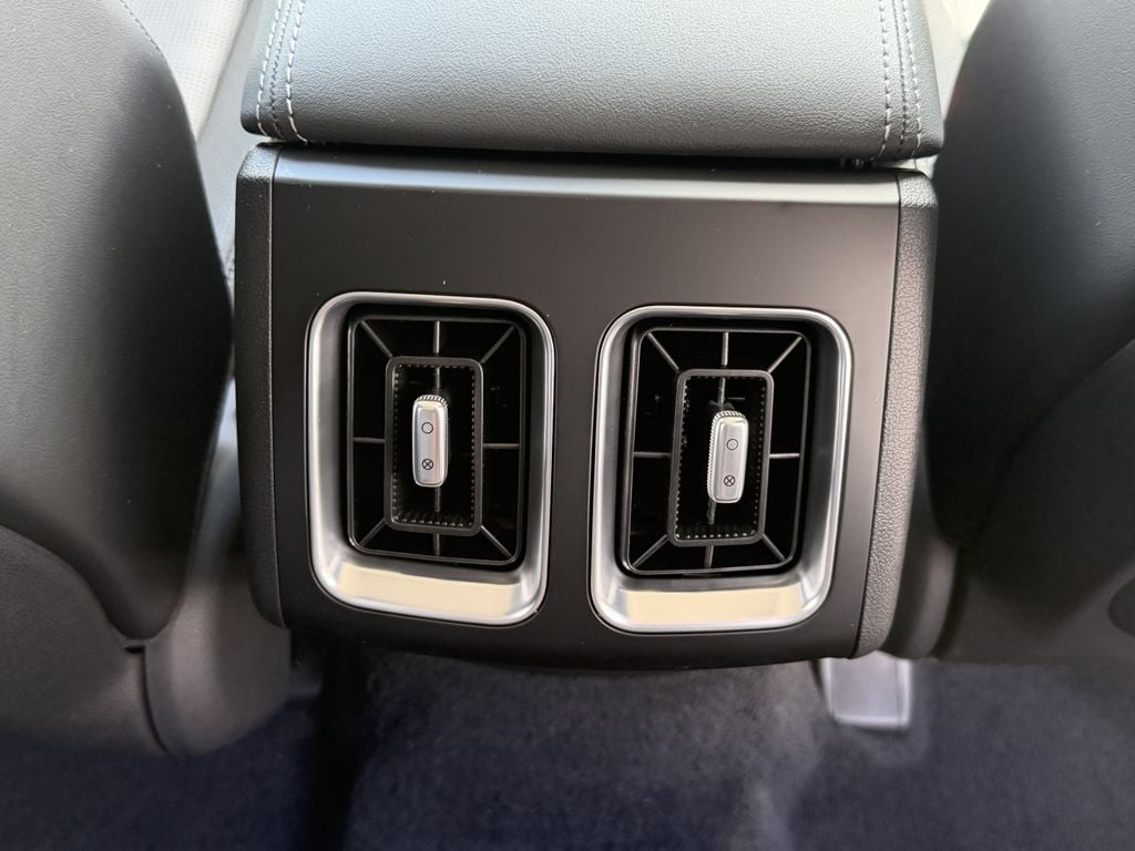 2026 Kia Sorento S - Photo 16