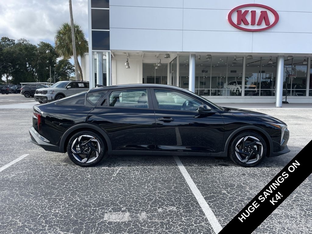 New 2025 Kia K4 EX Sedan
