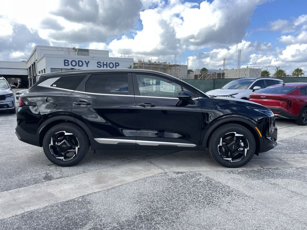 New 2026 Kia Sportage EX SUV