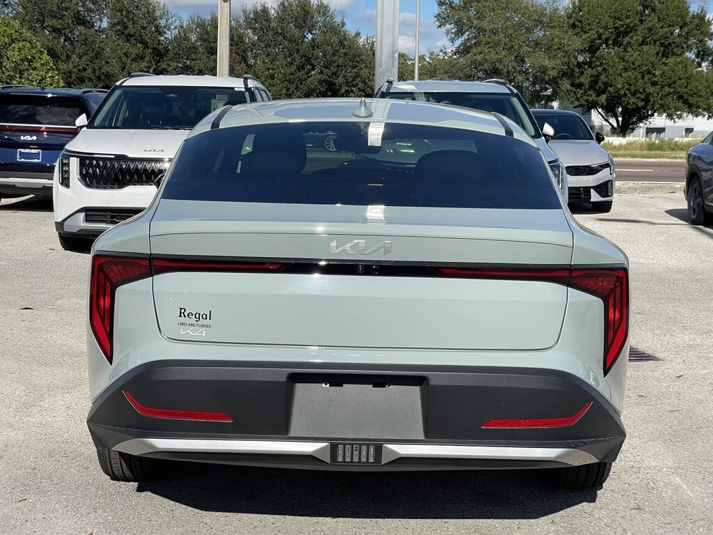 New 2025 Kia K4 EX Sedan
