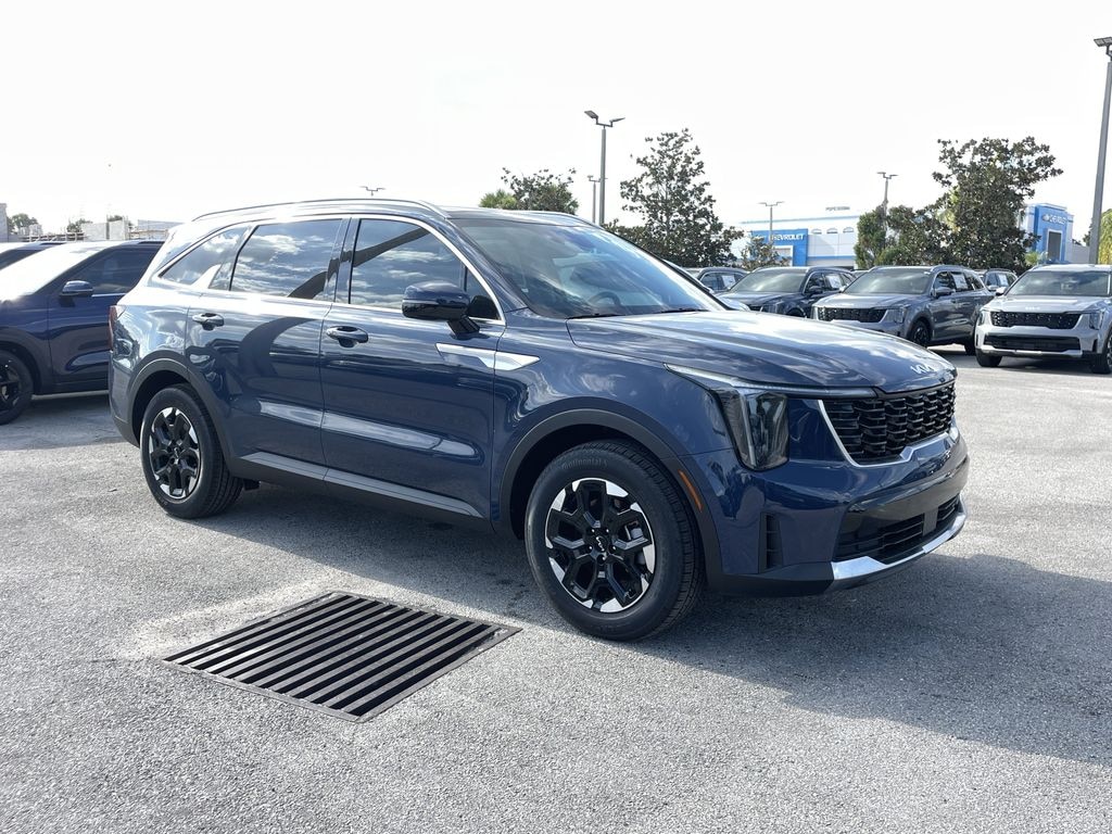 New 2025 Kia Sorento S SUV