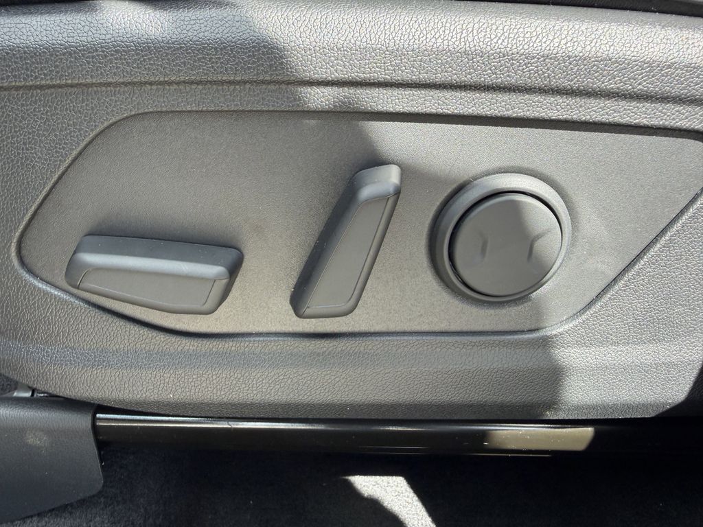 2026 Kia Sorento S - Photo 16