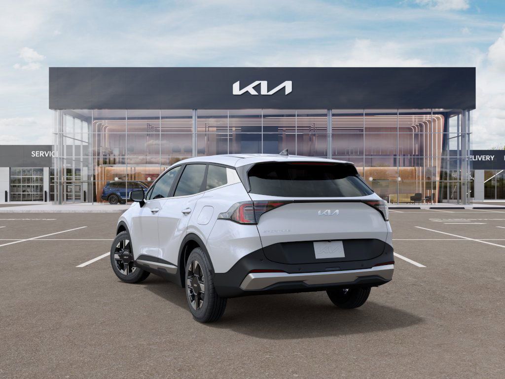 2026 Kia Sportage LX photo 4