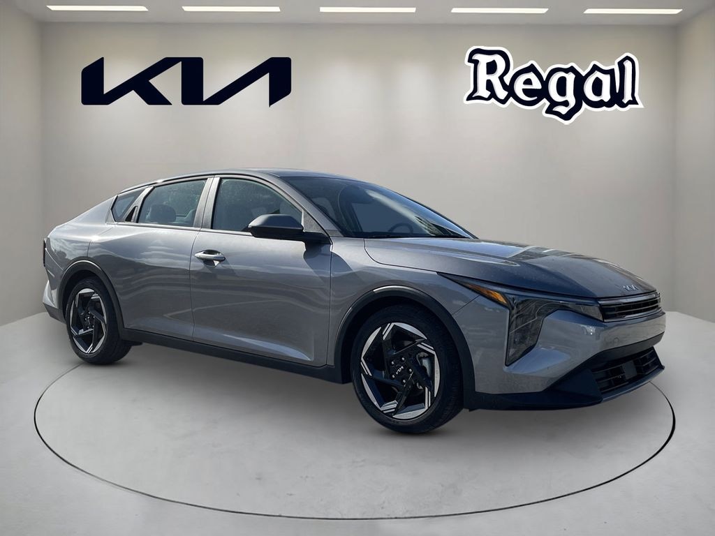 New 2025 Kia K4 EX Sedan