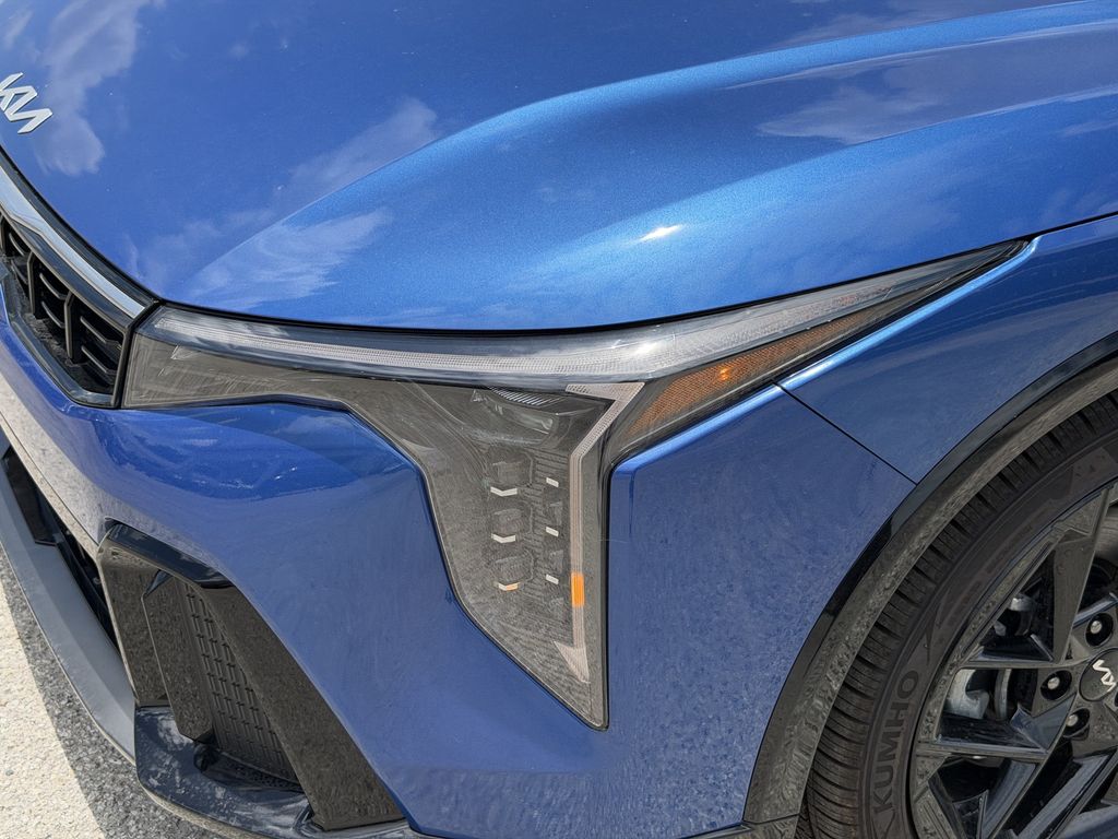 2025 Kia K4 GT-Line Turbo - Photo 7