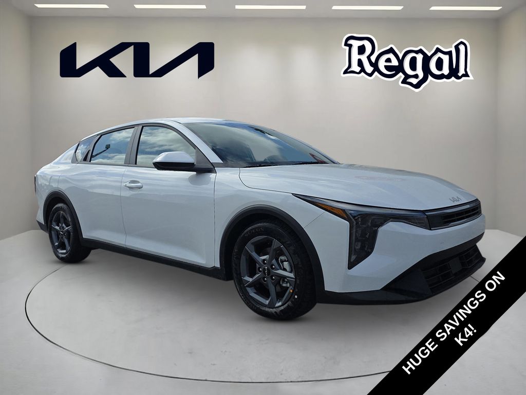 2025 Kia K4 LXS's photo