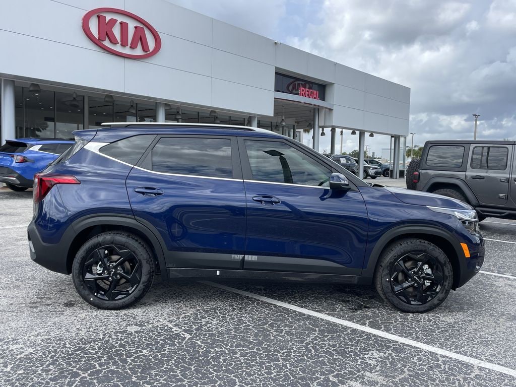 New 2026 Kia Seltos EX SUV